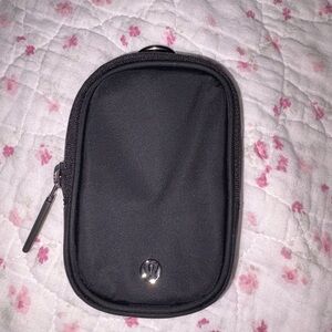 Black Lululemon Clippable Pouch